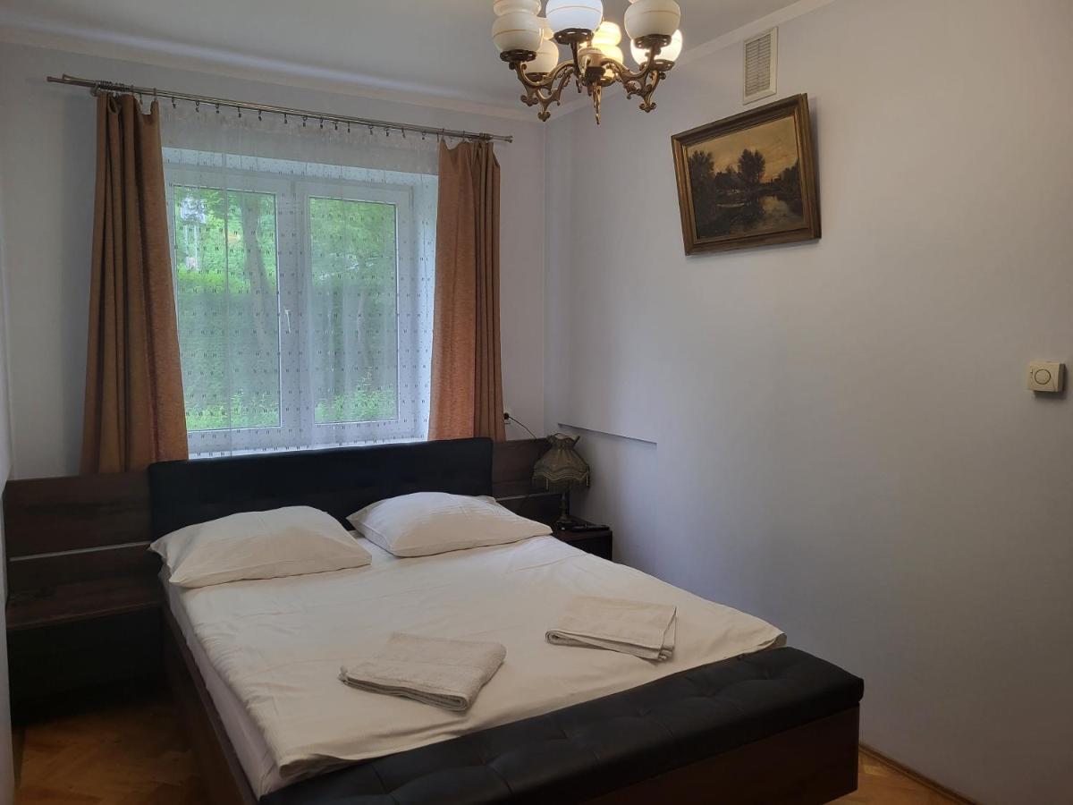 Apartamento Apartament Przy Bloniach Cracovia Exterior foto